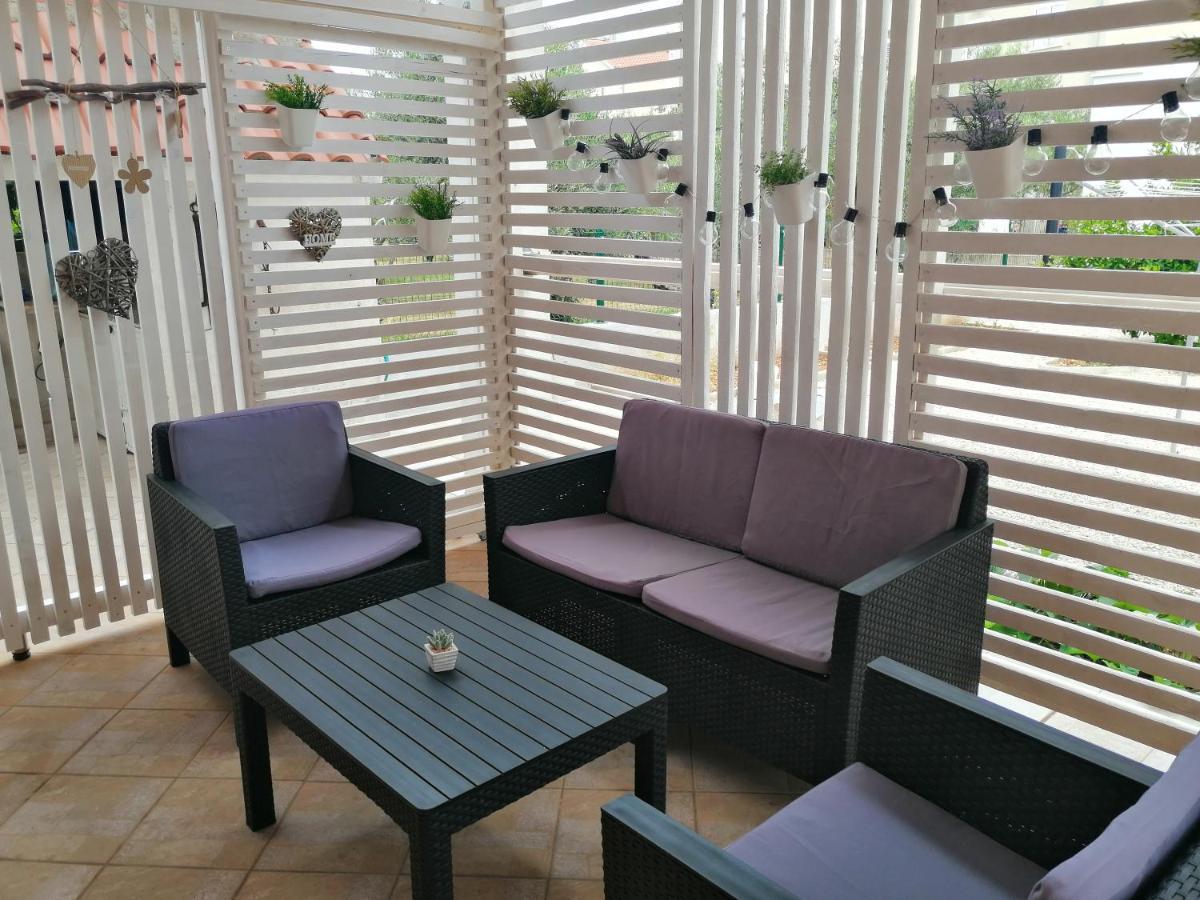 Apartman Mira Zaboric Ngoại thất bức ảnh