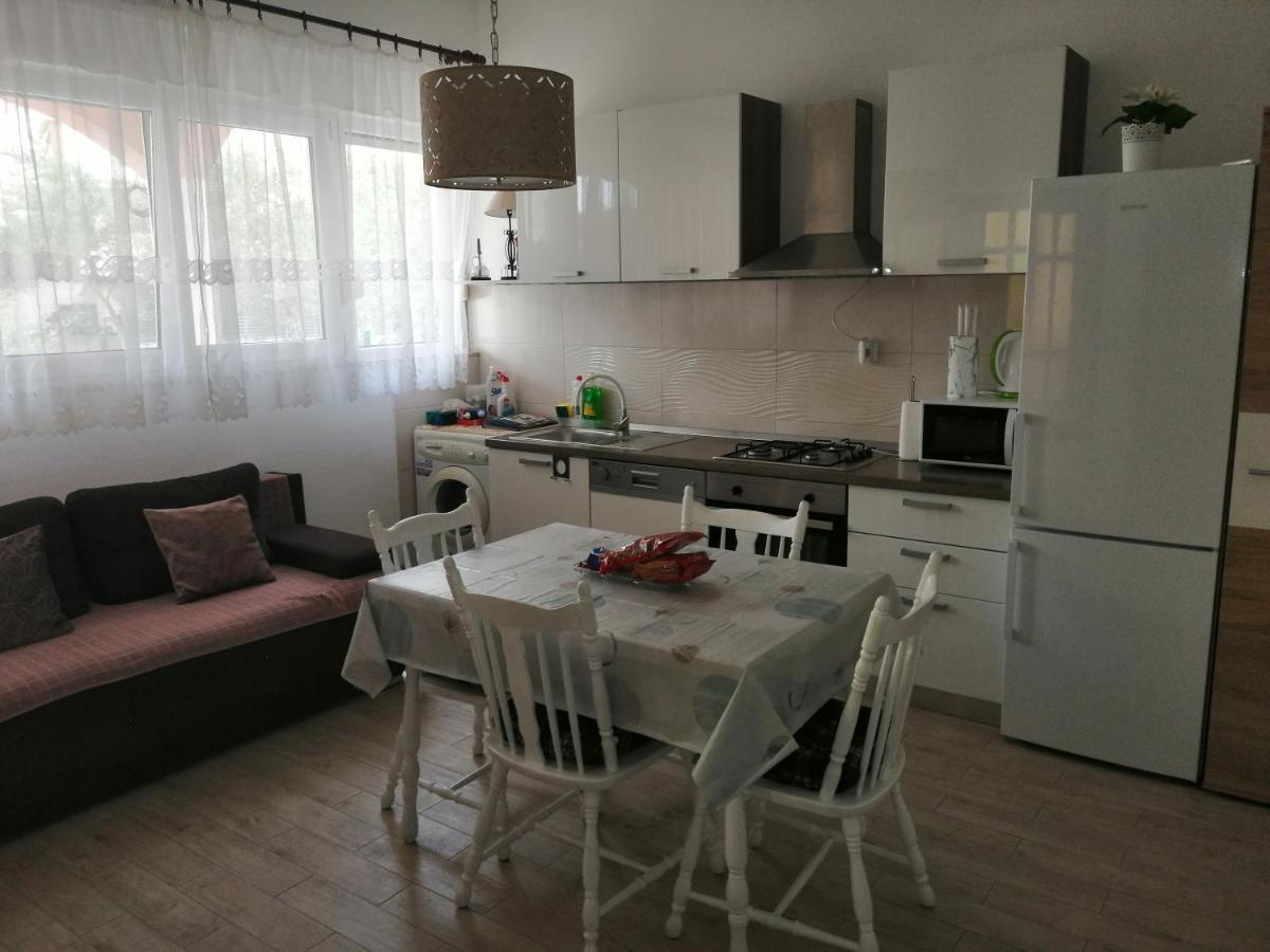 Apartman Mira Zaboric Ngoại thất bức ảnh